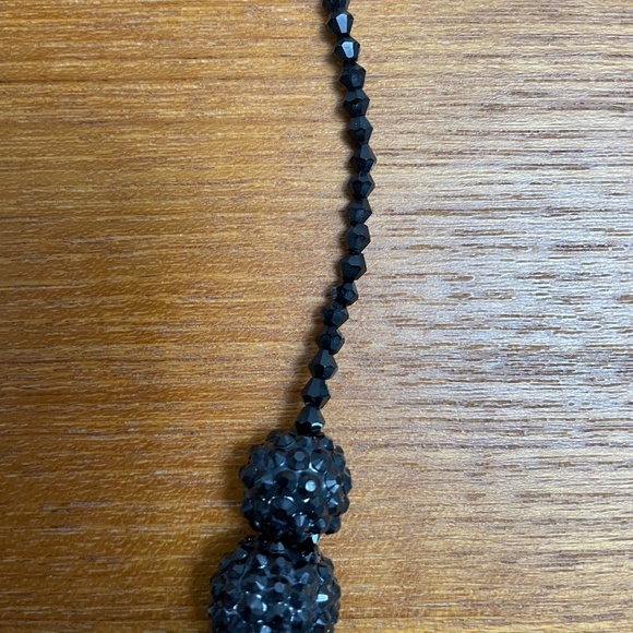 Pretty Black Beaded Necklace - Picture 5 of 6